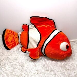 Kids Disney Store Finding NEMO Plush Movie Stuffed Animal Clown Fish